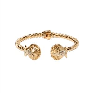 Lilly Pulitzer Women’s Golden Shell Search Bracelet Gold Hinged Beachy Bangle